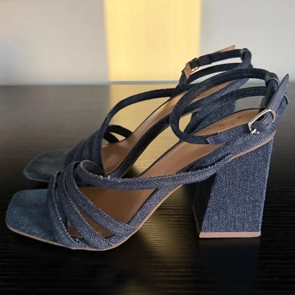 A New Day Women's Chunky Block Heel Asymmetric Ankle Strap Sandals - Picture 7 of 13